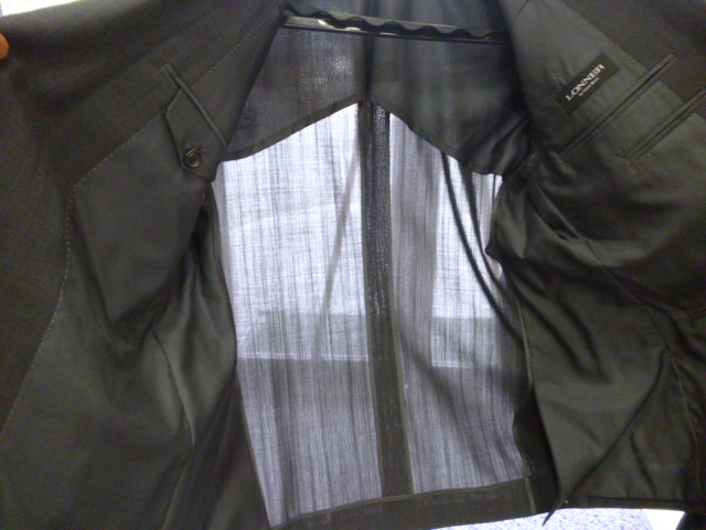 ロンナーの盛夏用スーツ - オーダースーツの紳士服ひらた 39,000円～ 石川県白山市